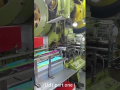 Progetti l'uovo per il cliente di Halloween ha modellato il contenitore di regalo del cioccolato di Tin With Ribbon Hanger Holiday